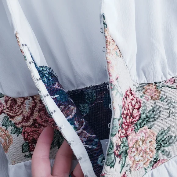 Cider Mini Upholstery V-Neckline Corset Dress - Picture 7 of 10